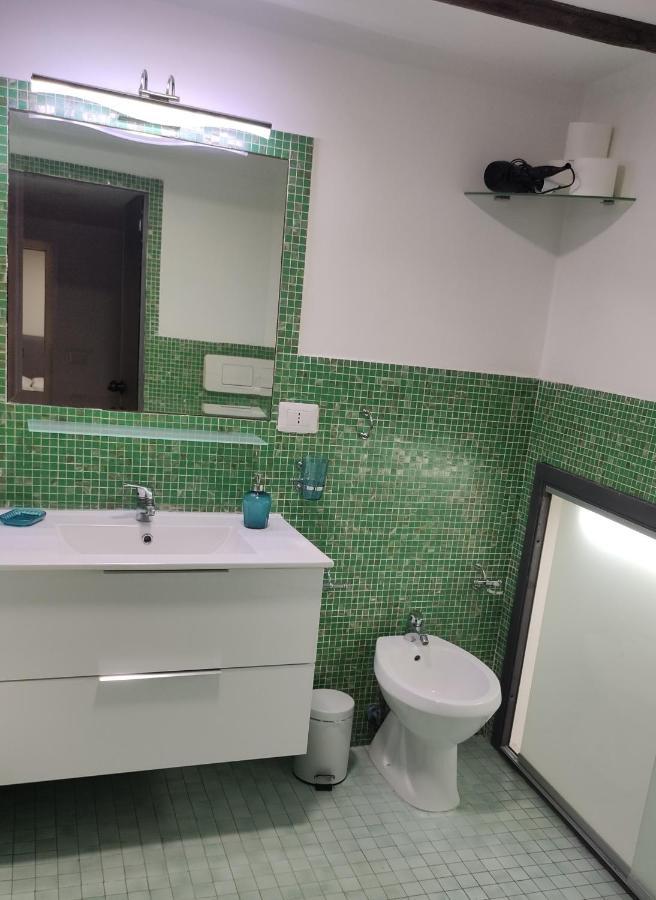 Tribunali Street House Apartment Наполи Екстериор снимка