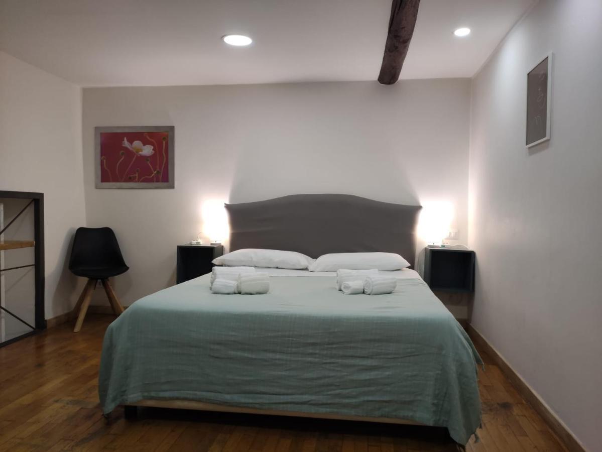 Tribunali Street House Apartment Наполи Екстериор снимка